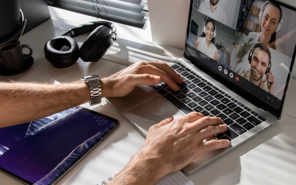 En este momento estás viendo Control horario en el trabajo en remoto ¿Cómo gestionarlo de forma efectiva?