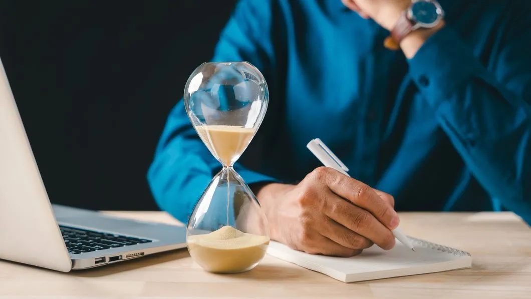 En este momento estás viendo ¿Más horas de trabajo significan más productividad? Claves para aumentarla
